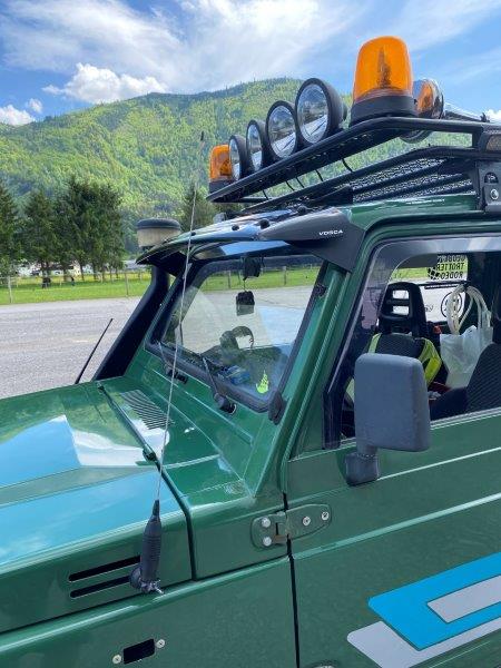 Sun-screen Suzuki Samurai SJ 410 / 413 – Vosca